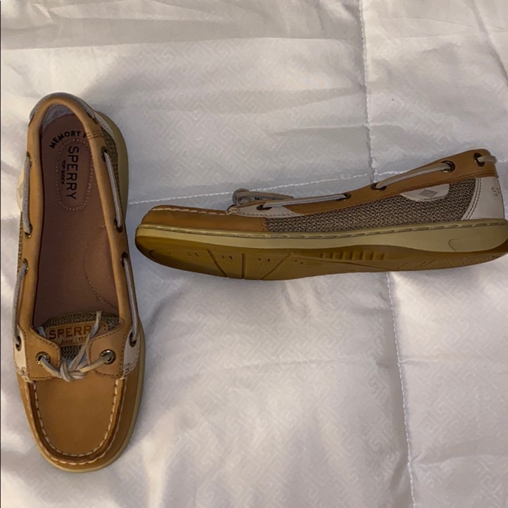 Sperrys!